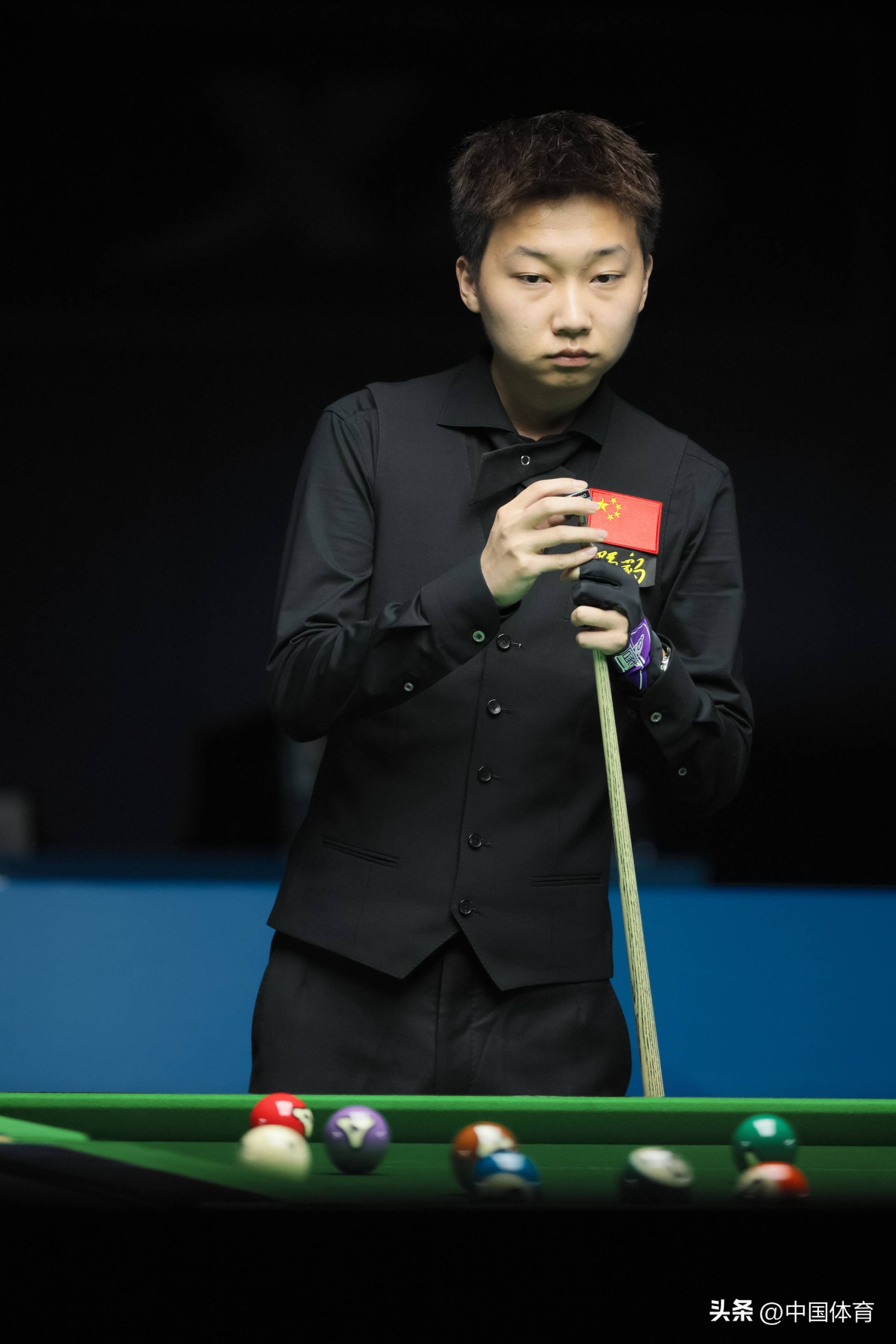 保罗甚至亲 保罗甚至亲