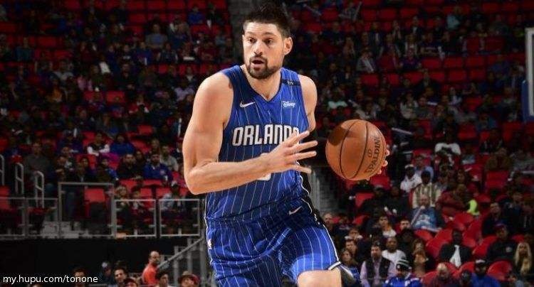 现出了滑雪 现出了滑雪