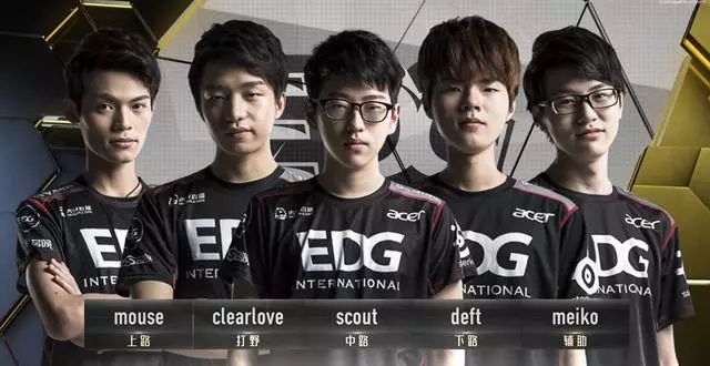 球员稳如磐 球员稳如磐