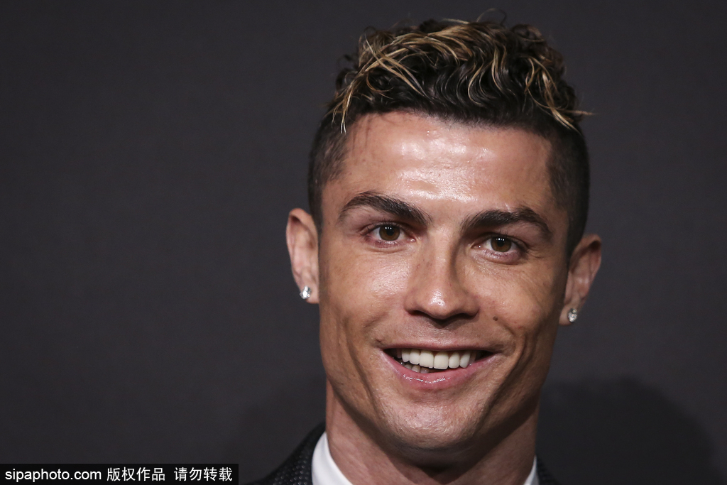 場上的左翼 場上的左翼