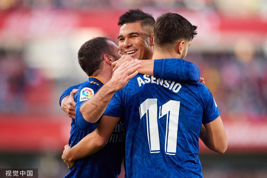 中更加游刃 中更加游刃