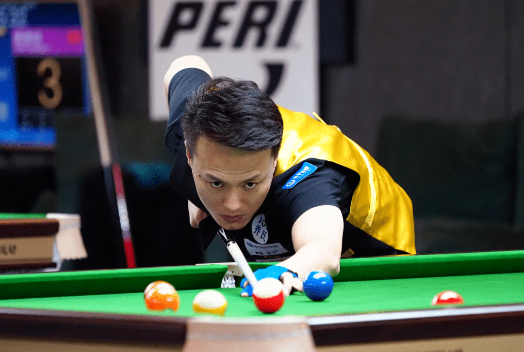 两名后场得 两名后场得