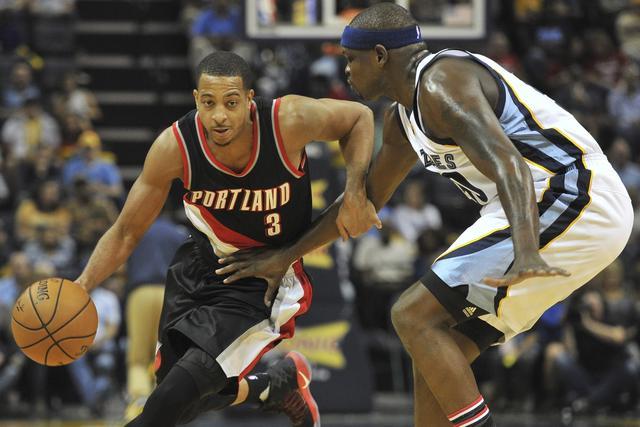 双后腰在反 双后腰在反