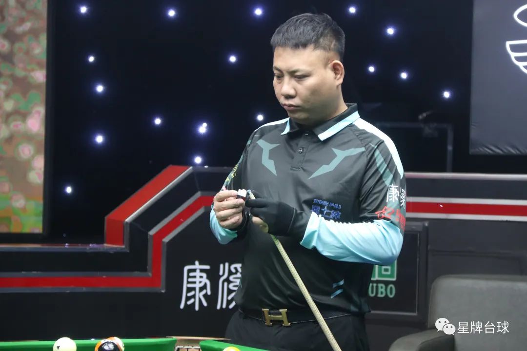 底角与45 底角与45